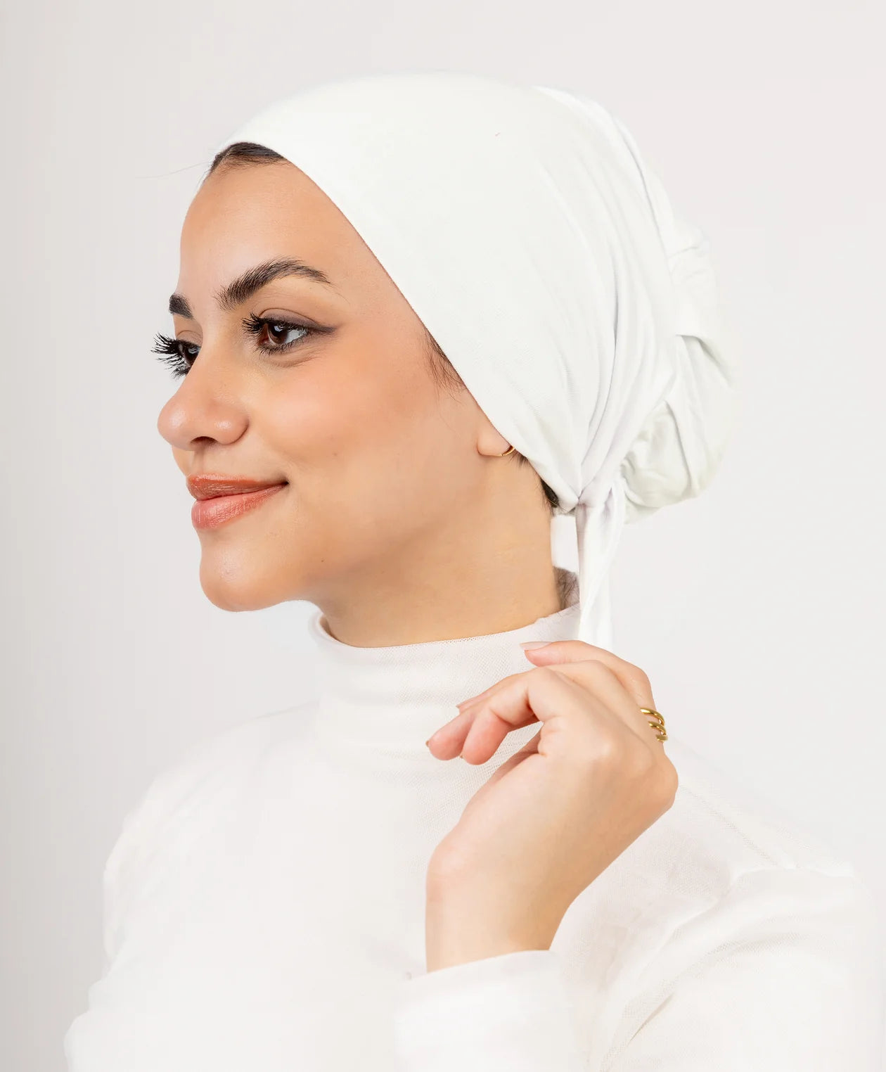 Le Voile No-Thread Underscarf with Tie-Back