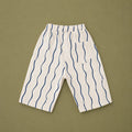 Straight pants waves