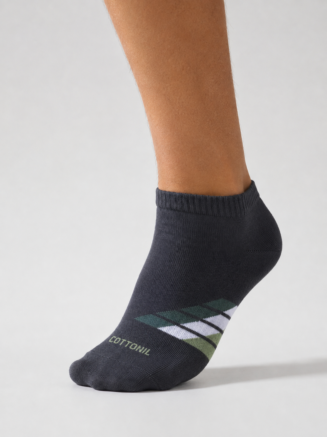 Vector - Men's Cushioned Ankle Socks — Breathable Egyptian Cotton