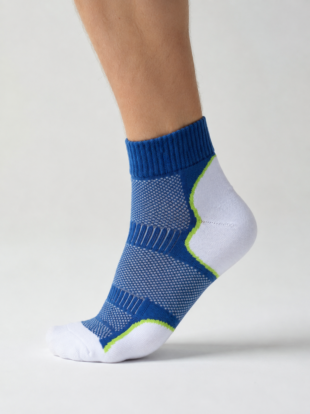 Voltage Men's Cushioned Ankle Socks — Breathable Egyptian Cotton