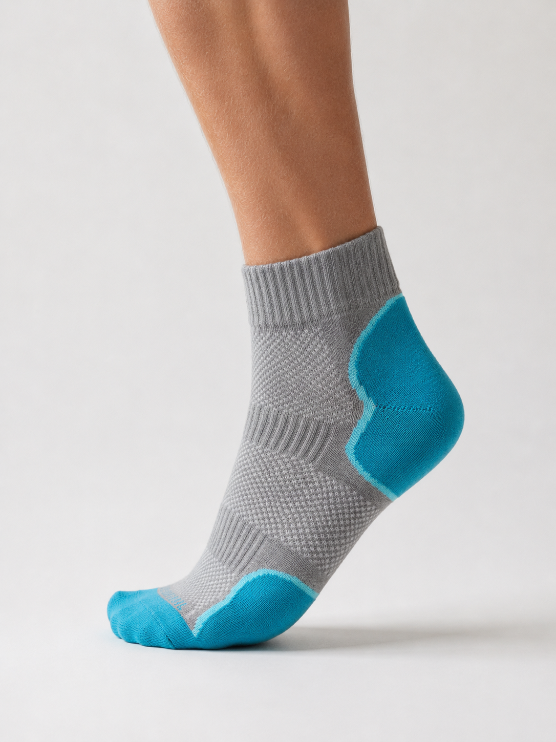 Voltage Men's Cushioned Ankle Socks — Breathable Egyptian Cotton