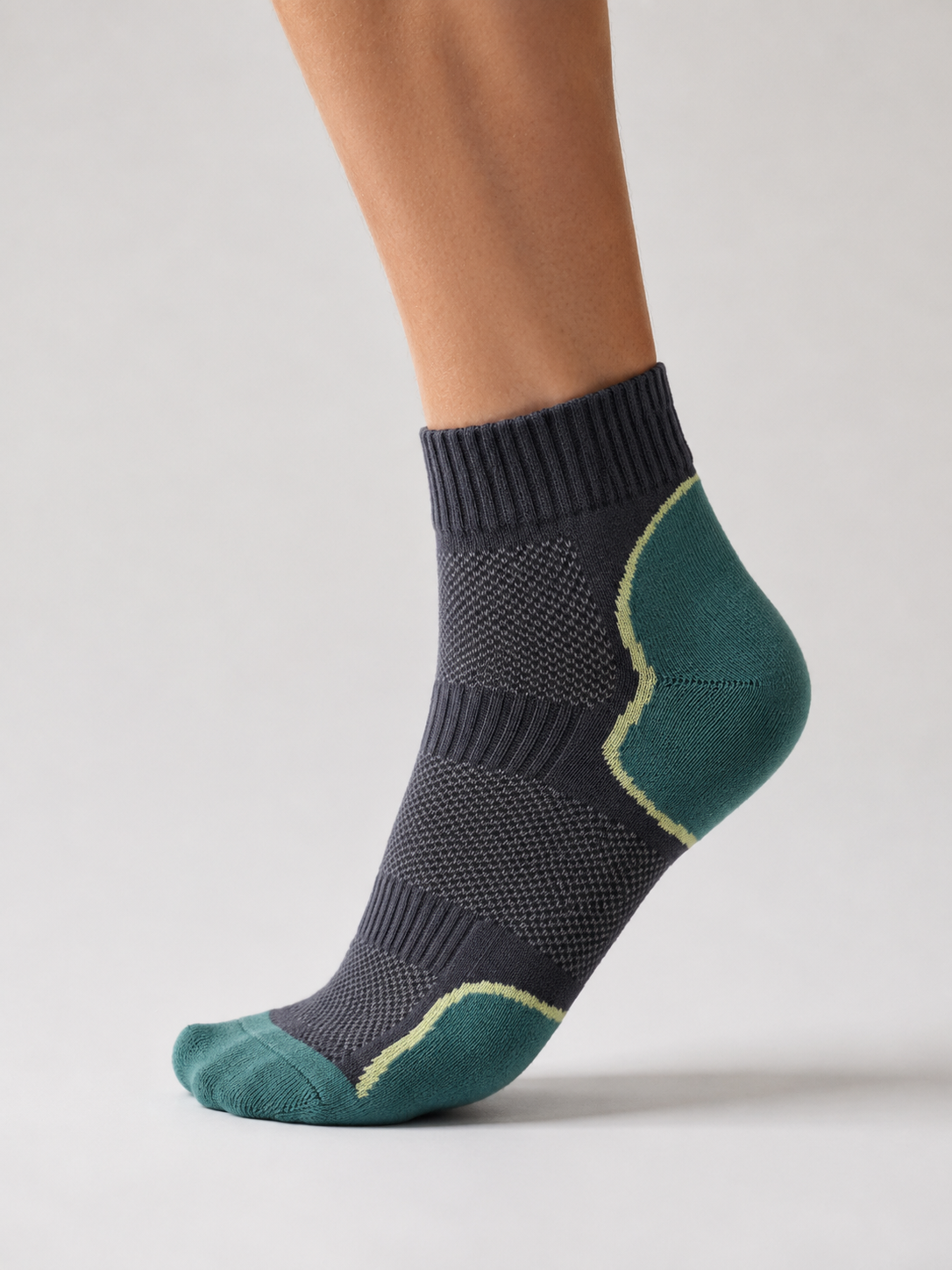 Voltage Men's Cushioned Ankle Socks — Breathable Egyptian Cotton